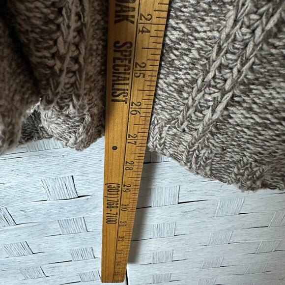 Cally women’s cardigan, one button snap closure, coastal grandma fall cozycore - Picture 7 of 9